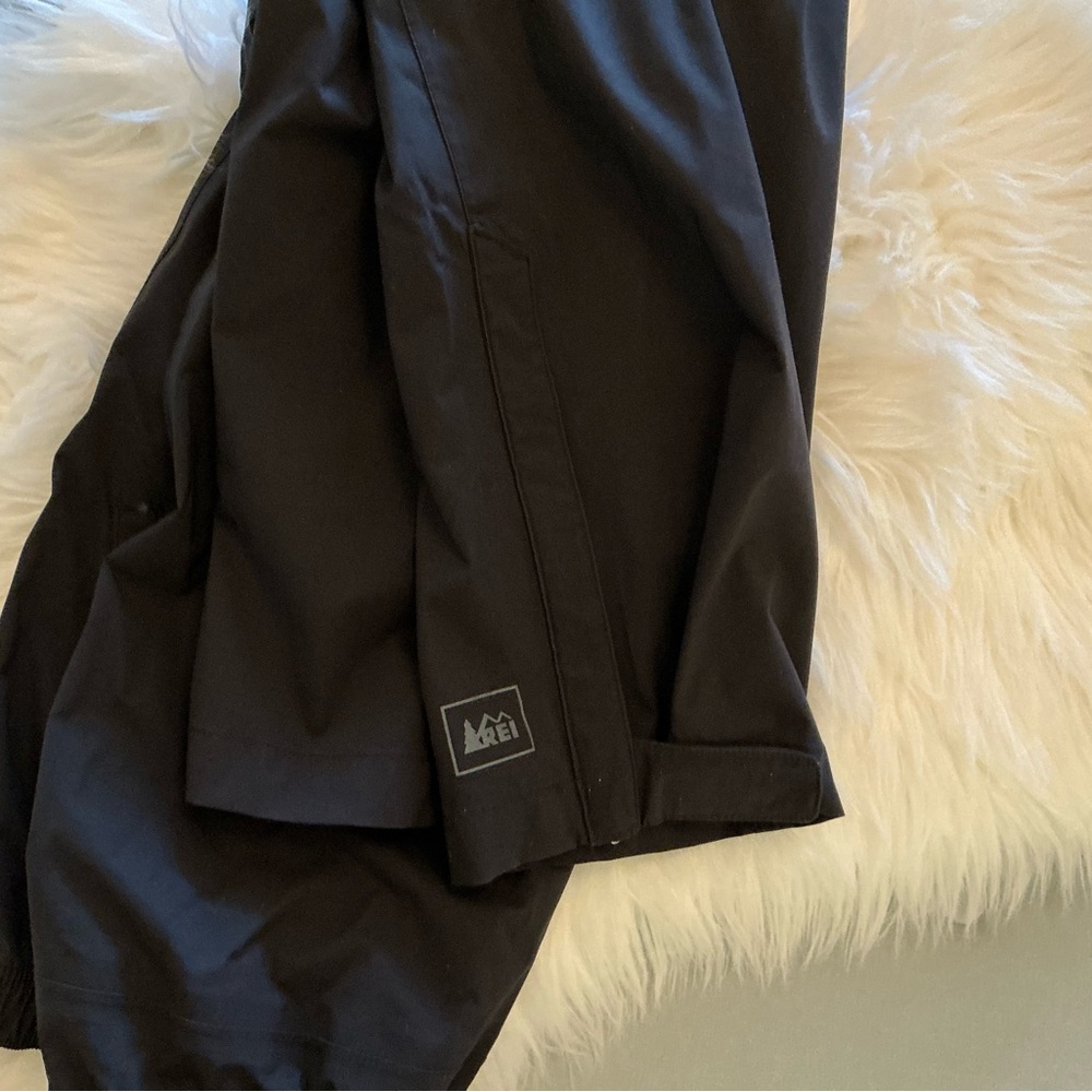 Rei Kids Black Rain Pants Size 10-12 yrs - Picture 3 of 4